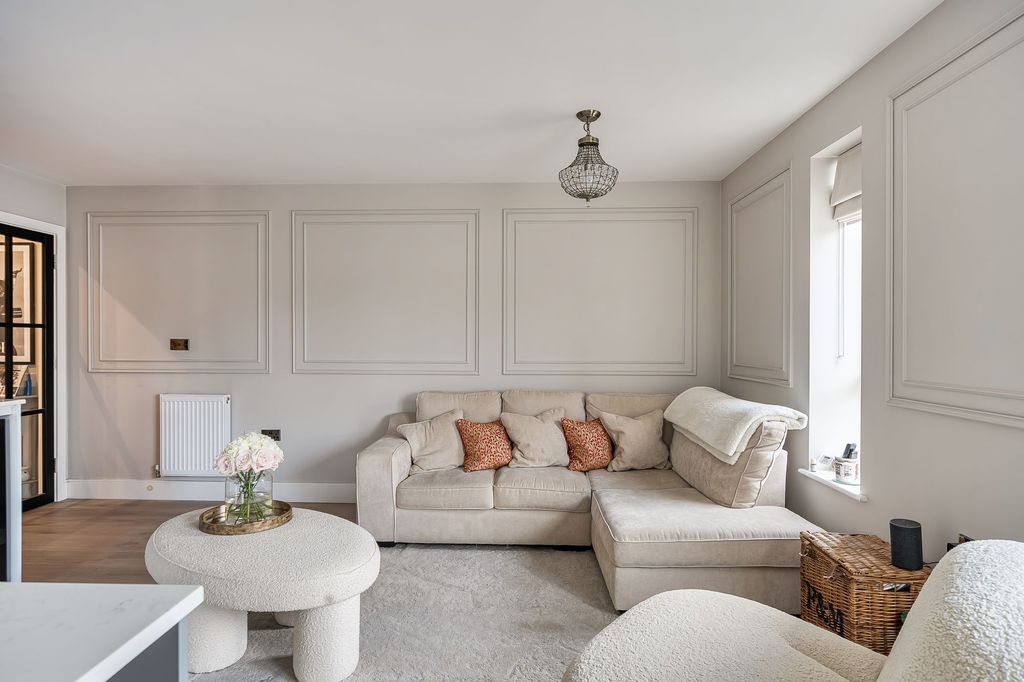 Property photo 3 of 22