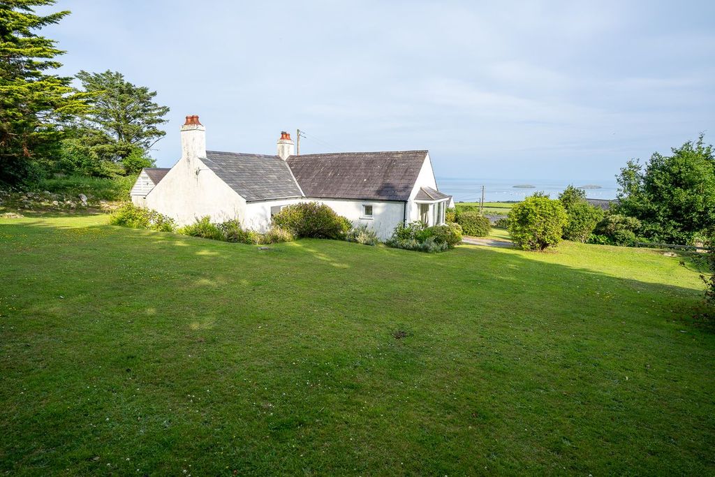 Property photo 1 of 34