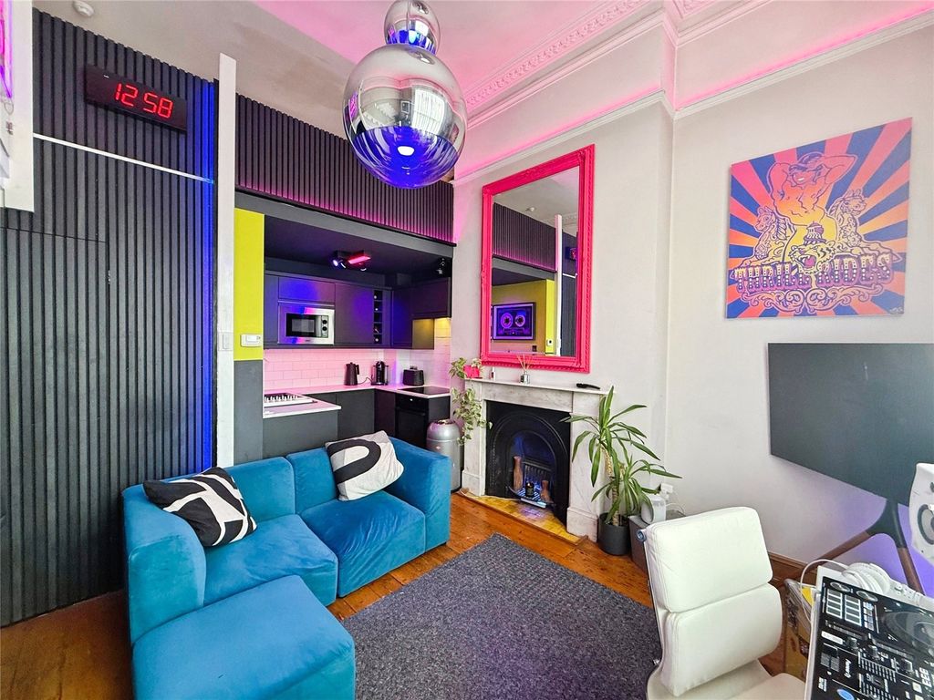 Property photo 2 of 10 Picture No. 03