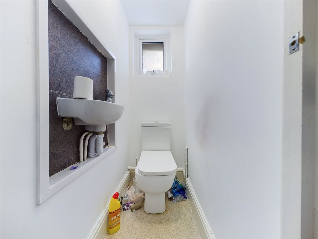 Property photo 3 of 13 WC