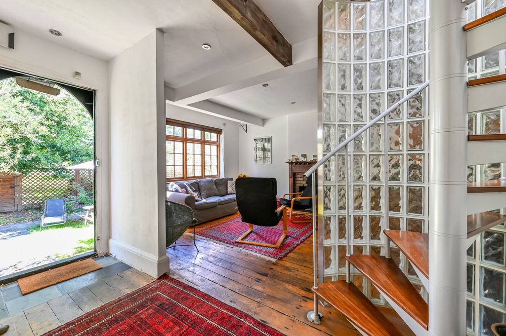 Property photo 1 of 15