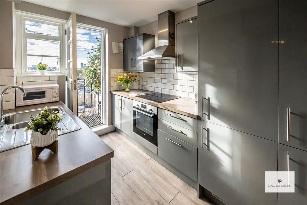 Property photo 1 of 10 Hatherley Court 141-023 Hr - Hpa.Jpg