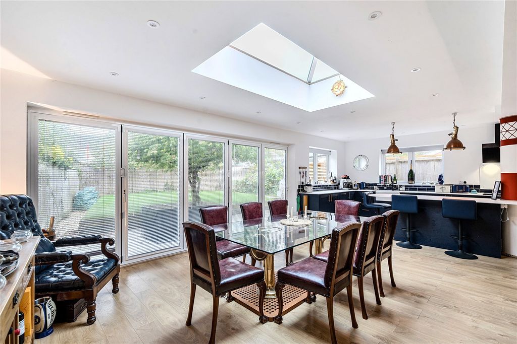 Property photo 3 of 26 Picture No. 20