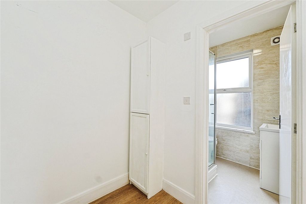 Property photo 3 of 9 Picture No. 10