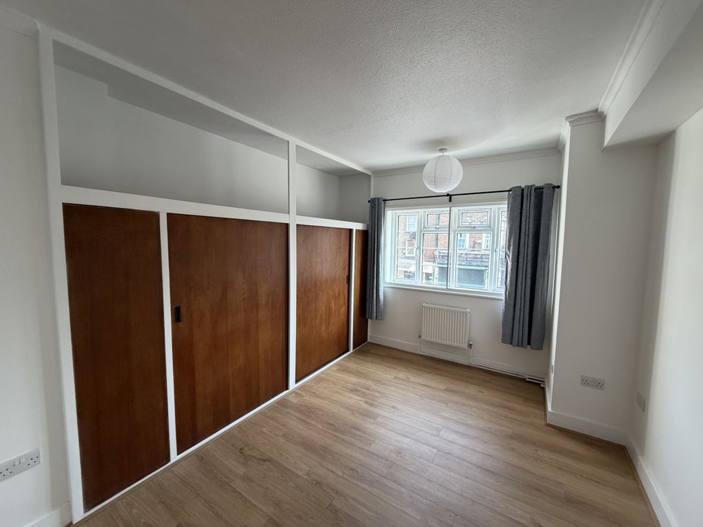 Property photo 1 of 5 Img_4908