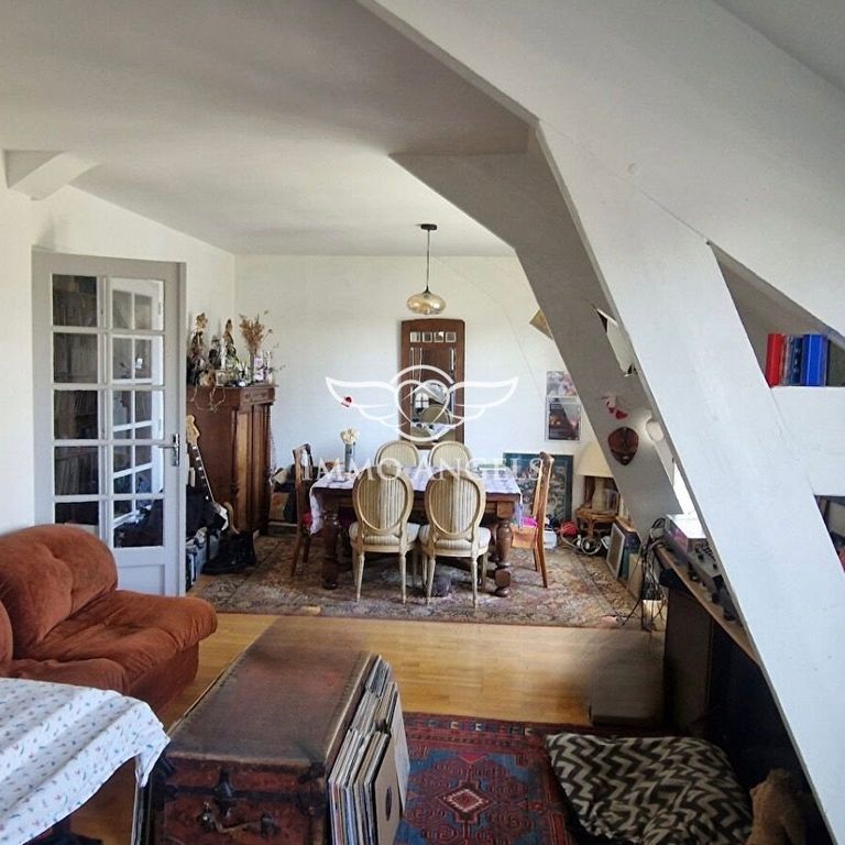 Property photo 1 of 9 5 Rooms In Garches