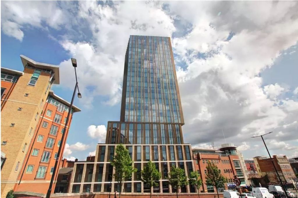 Property photo 1 of 13