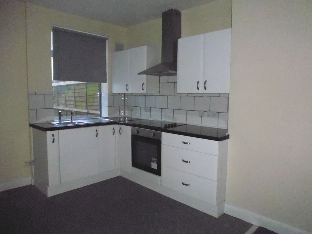 Property photo 3 of 3 Kitchen