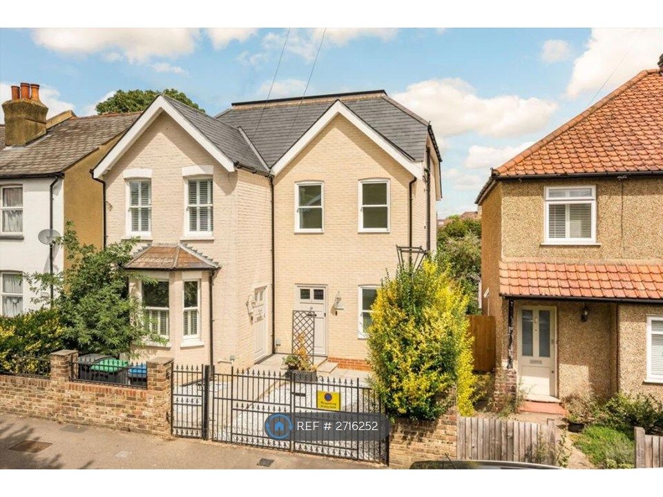 Property photo 1 of 13 Front