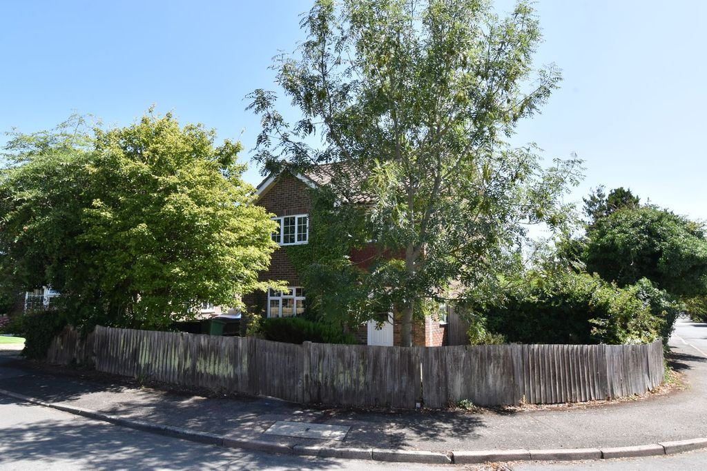 Property photo 1 of 12