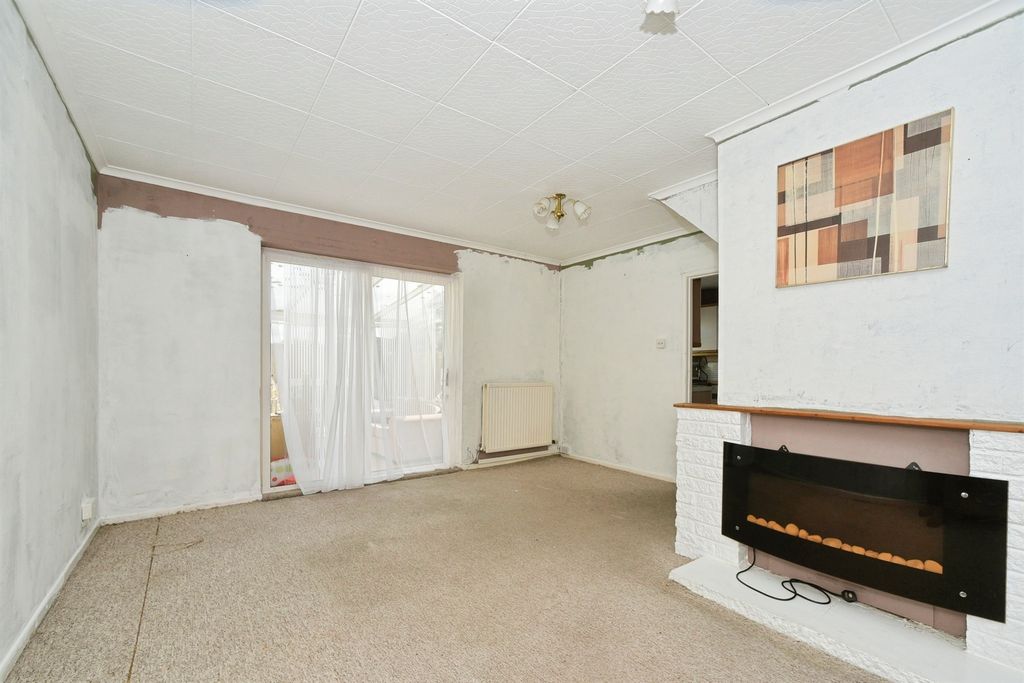 Property photo 3 of 13