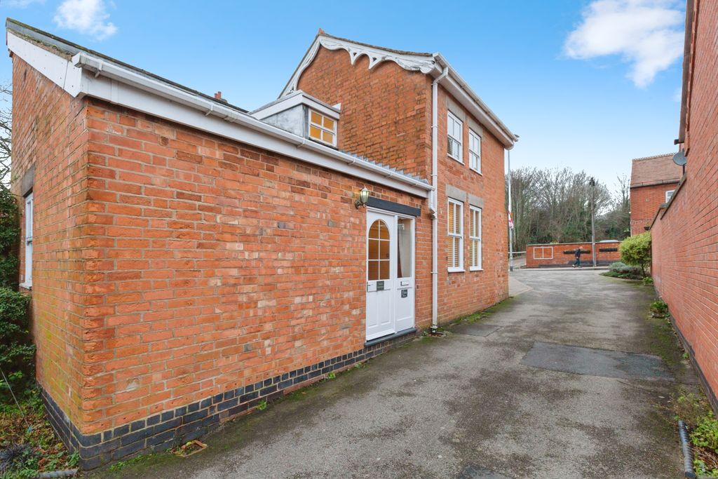 Property photo 2 of 21 Photo #2