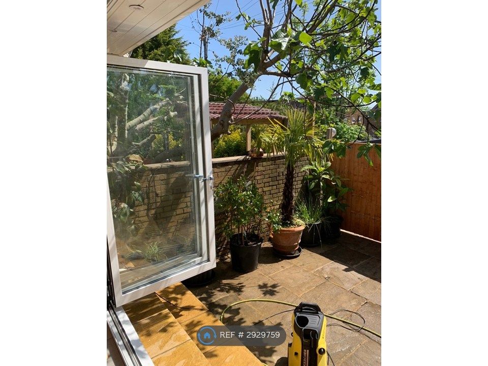 Property photo 3 of 22