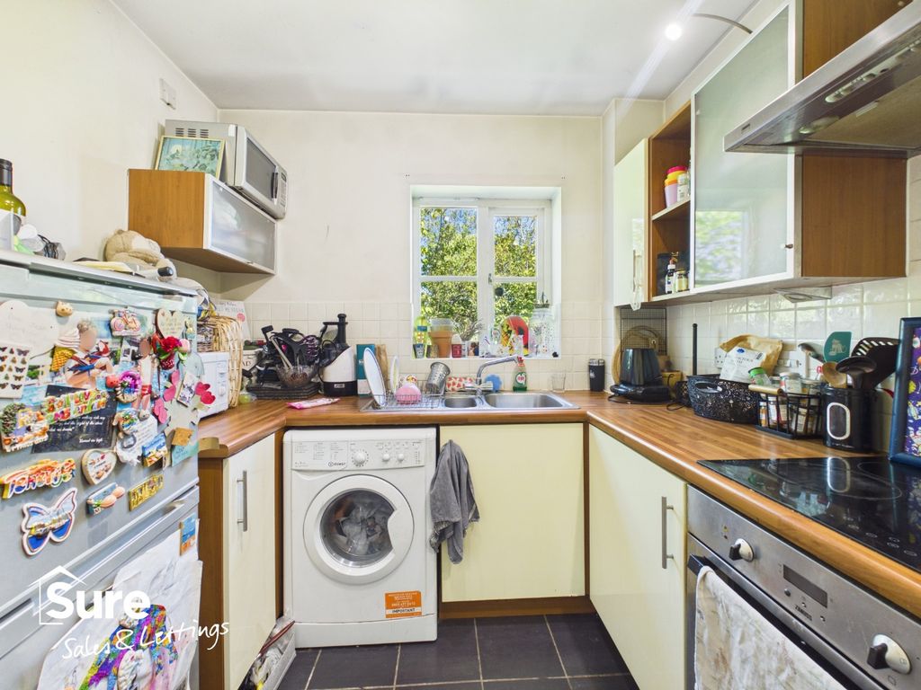 Property photo 3 of 14 1003852