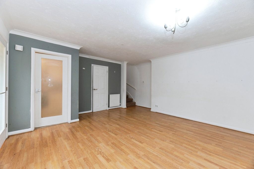 Property photo 2 of 13 Picture No. 18