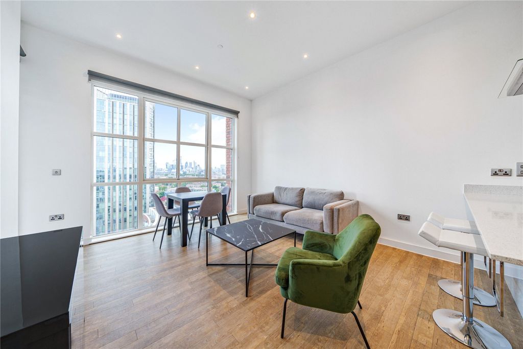 Property photo 3 of 26 Picture No. 12