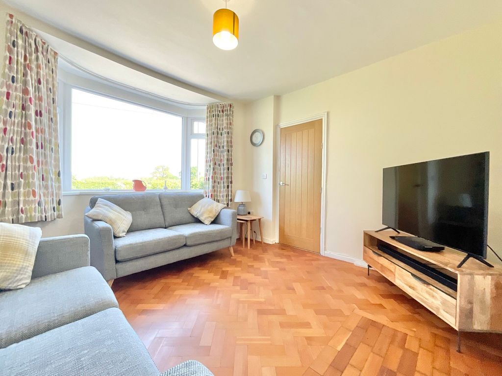 Property photo 3 of 25