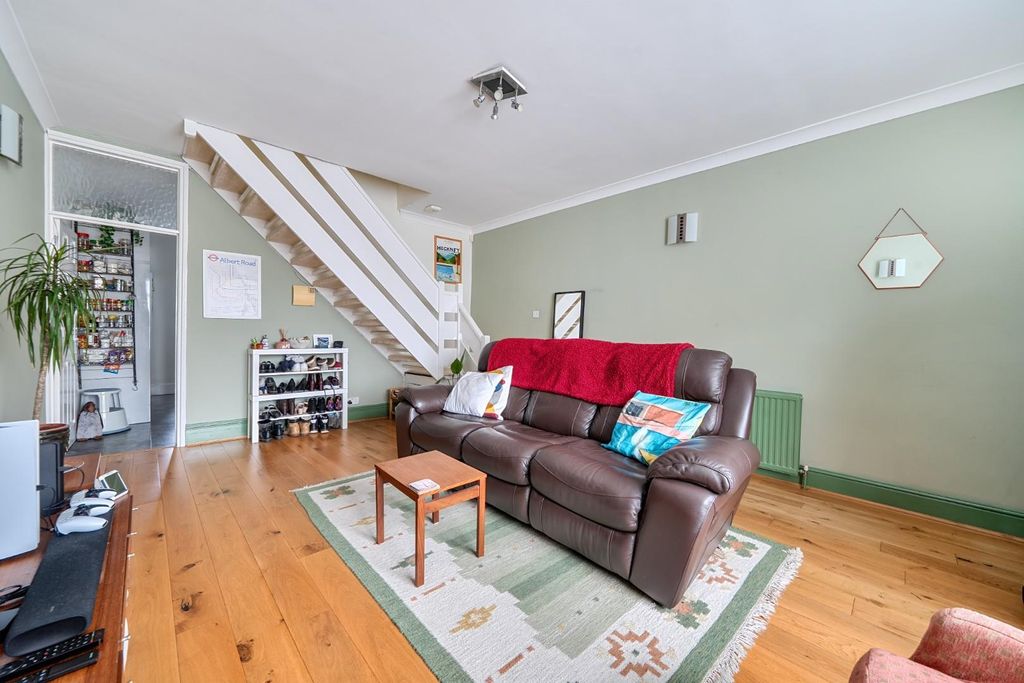 Property photo 2 of 18 1388808-10-69429d9Bce4dc.Jpg