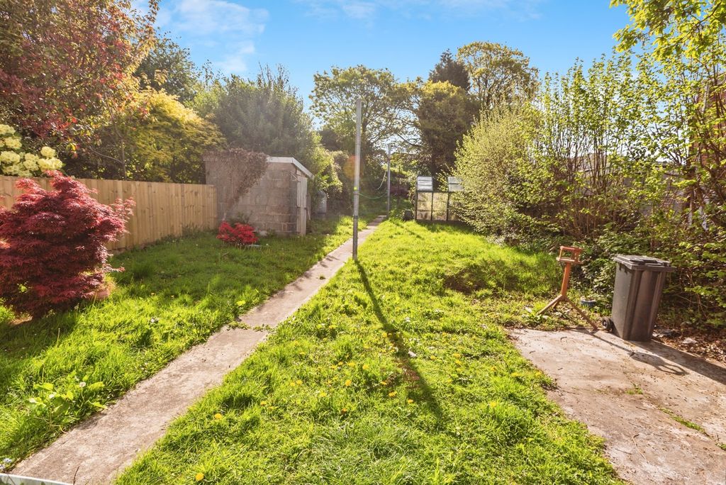 Property photo 3 of 17 Photo