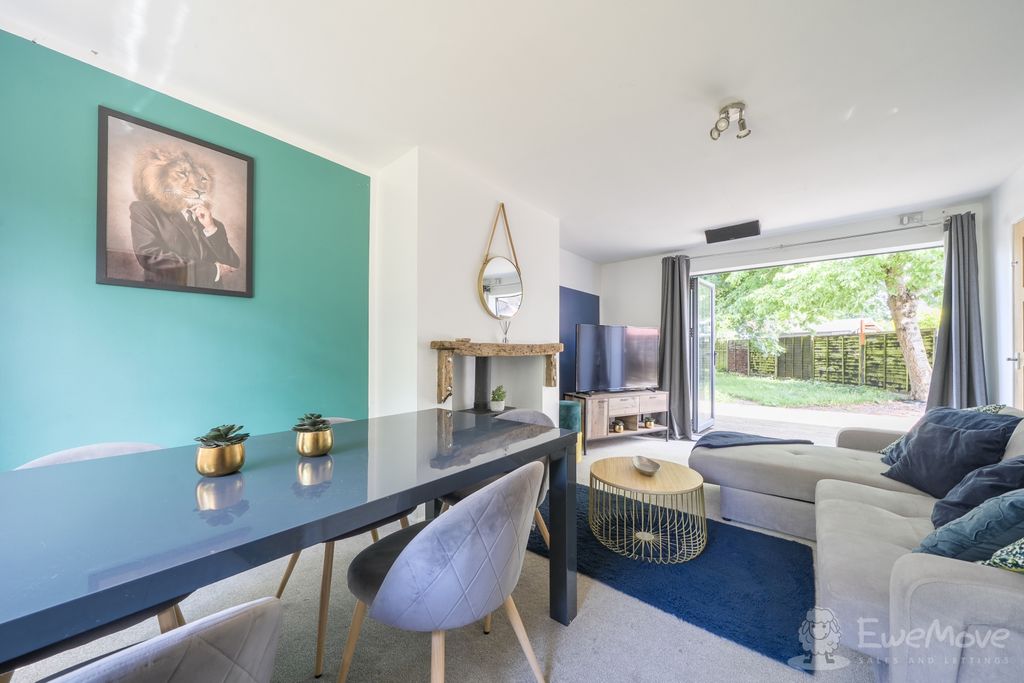 Property photo 3 of 20 Shuttleworth Road_Living Room_1_Wm