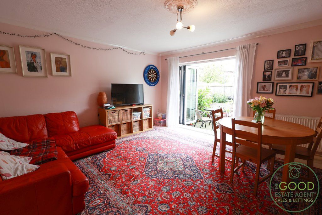 Property photo 2 of 21
