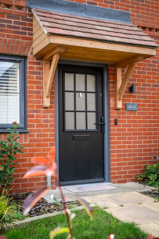 Property photo 2 of 27