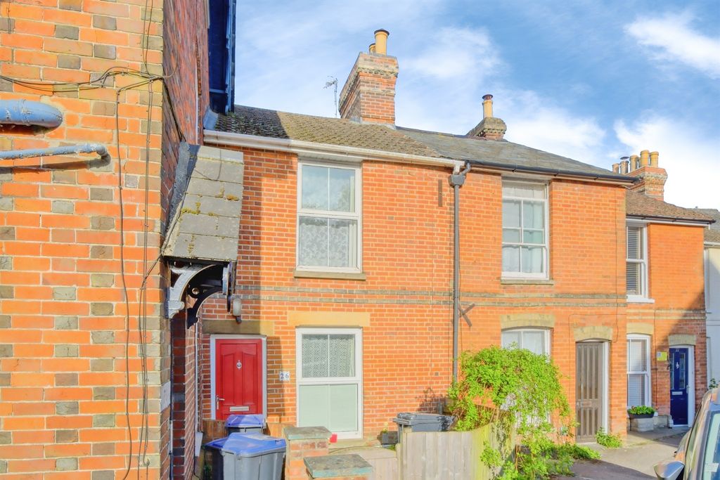 Property photo 1 of 17