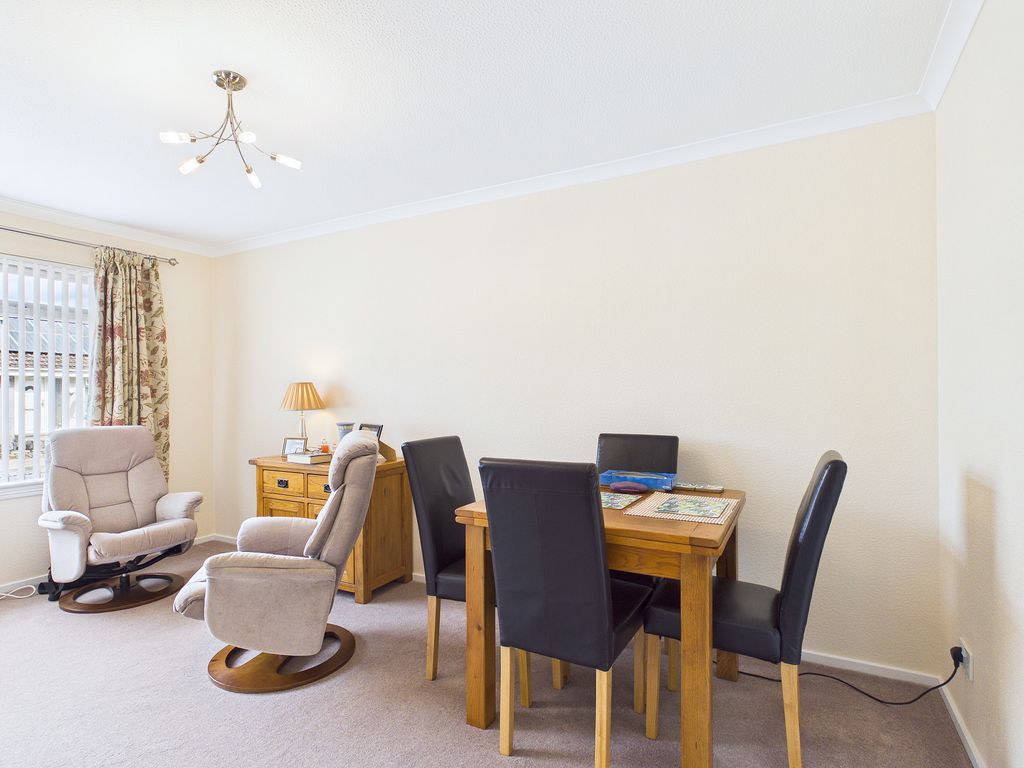 Property photo 2 of 27