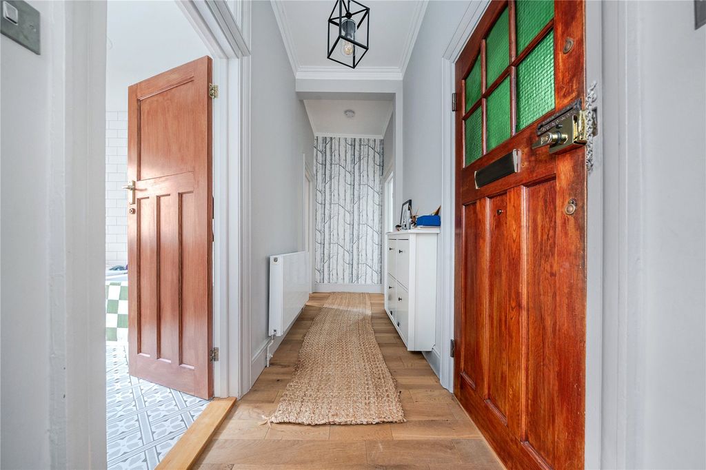 Property photo 3 of 17 Picture No. 14