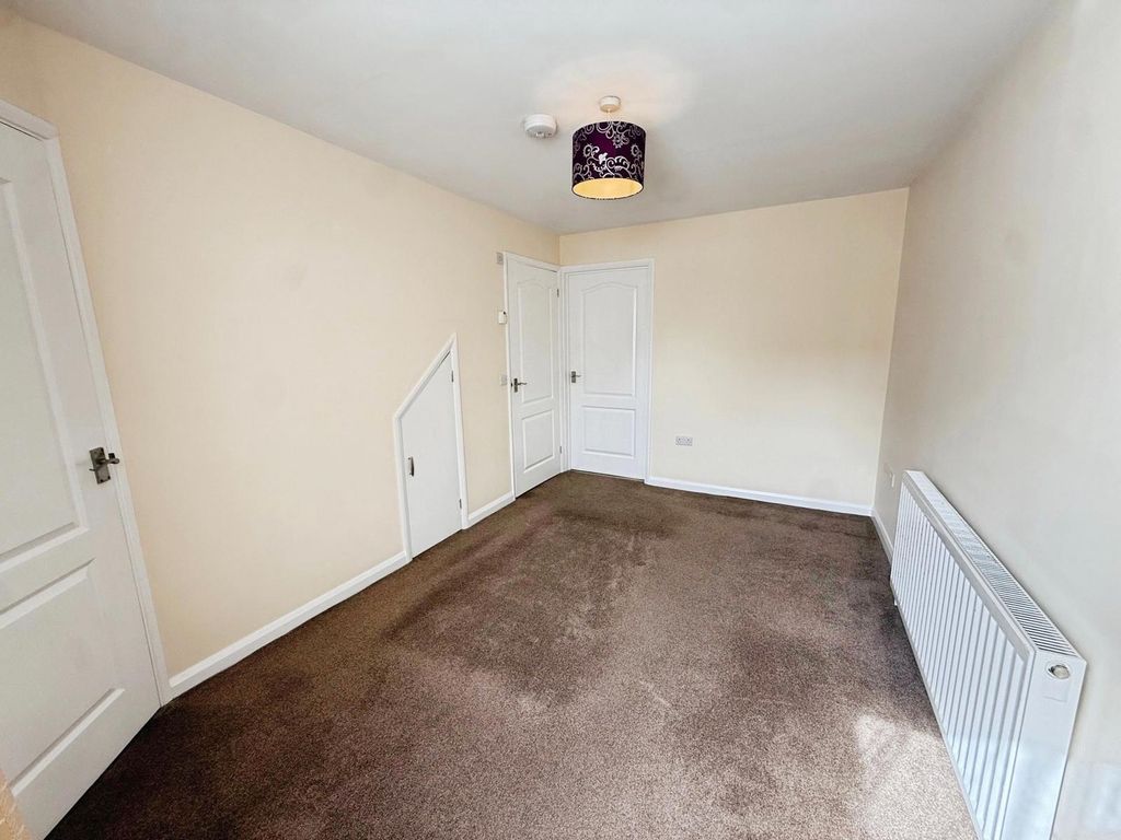 Property photo 3 of 18 Pbox-Img.Jpg