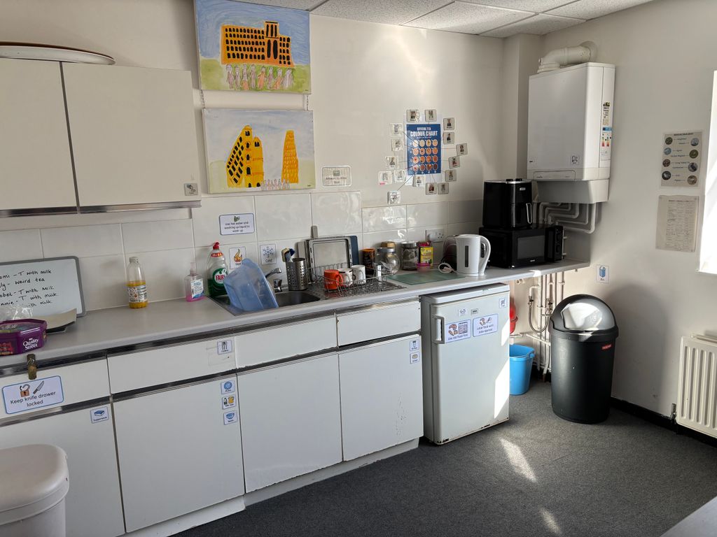 Property photo 3 of 4