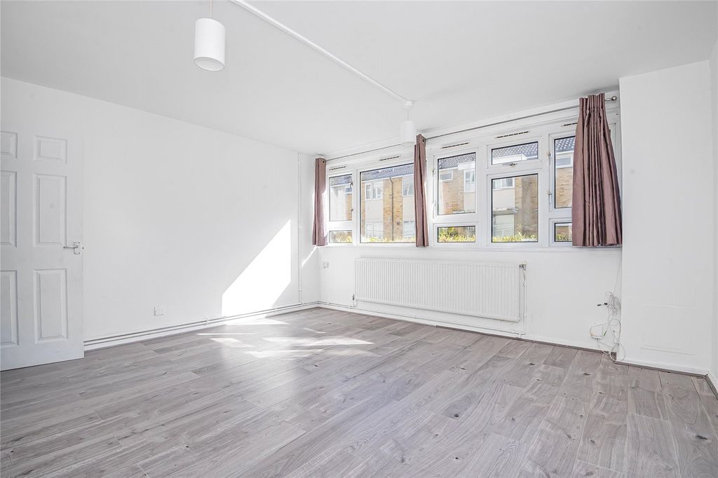 Property photo 2 of 16 Picture No. 10