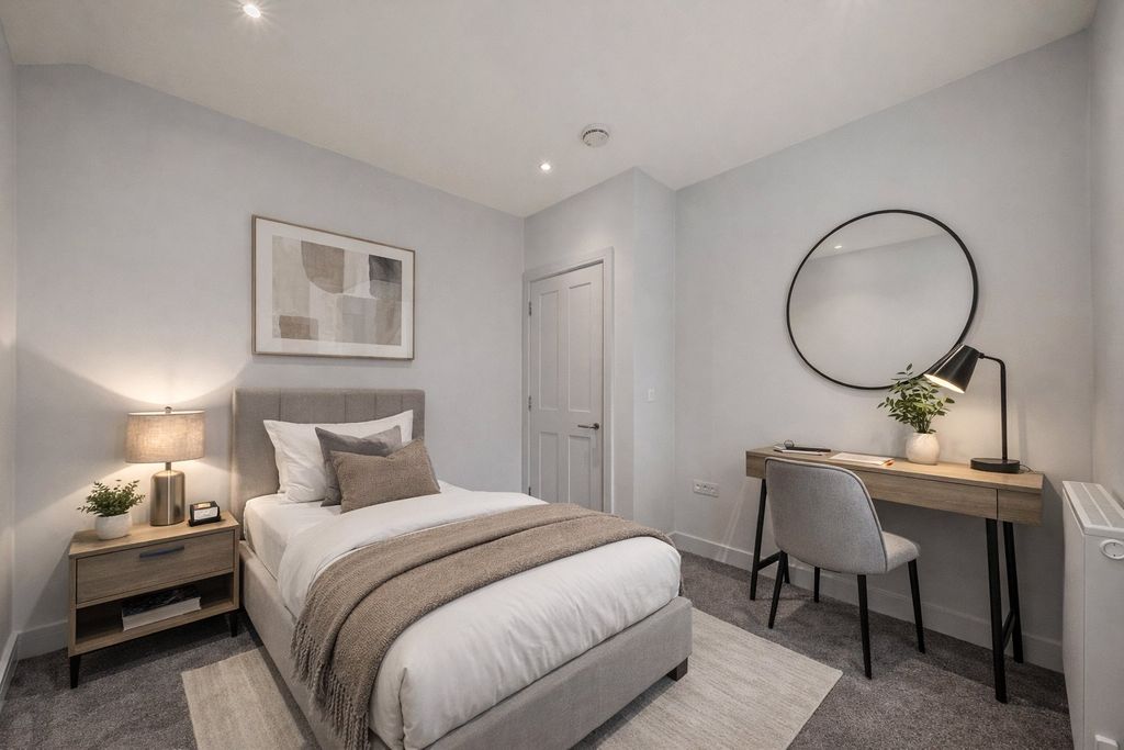 Property photo 2 of 8 Picture No. 21