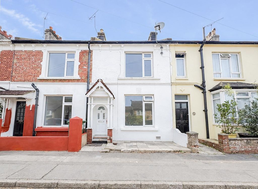 Property photo 1 of 24