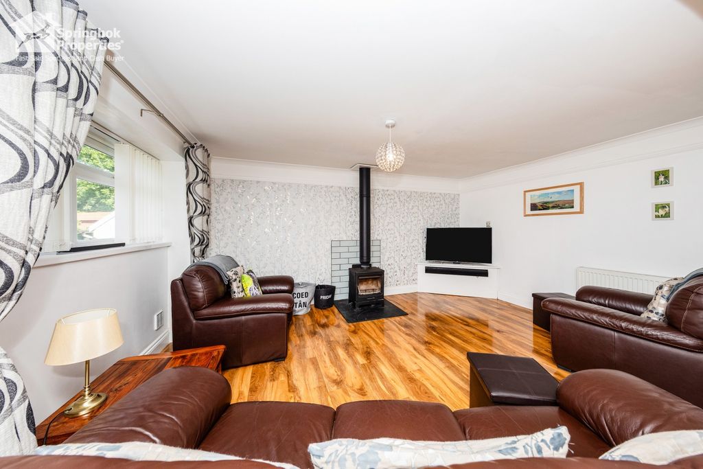 Property photo 2 of 23 Image 2