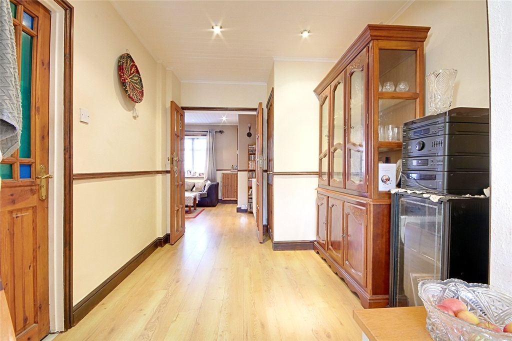 Property photo 3 of 18 Picture No. 18