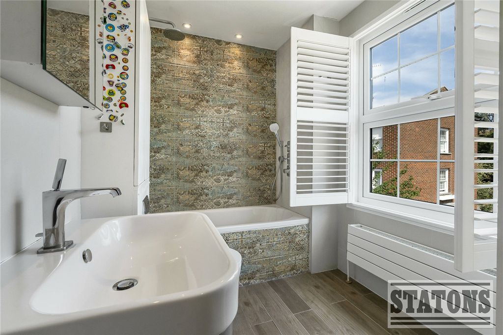 Property photo 3 of 42 Picture No. 27