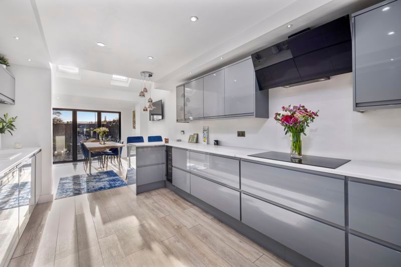 Property photo 2 of 34 Kitchen