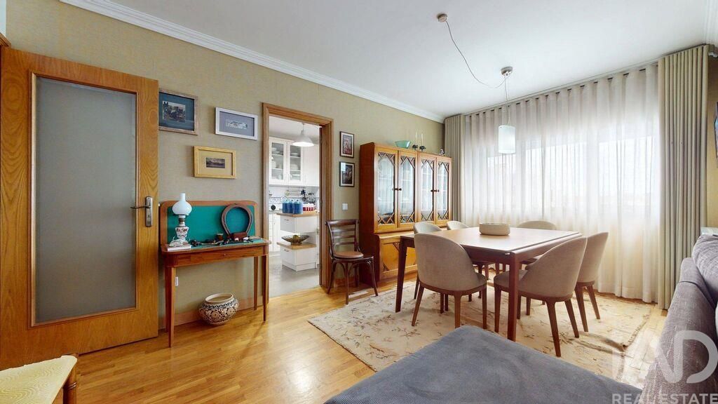 Property photo 1 of 36