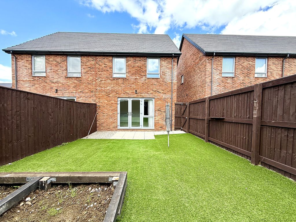 Property photo 3 of 23