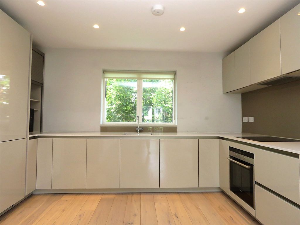 Property photo 3 of 15 Kitchen