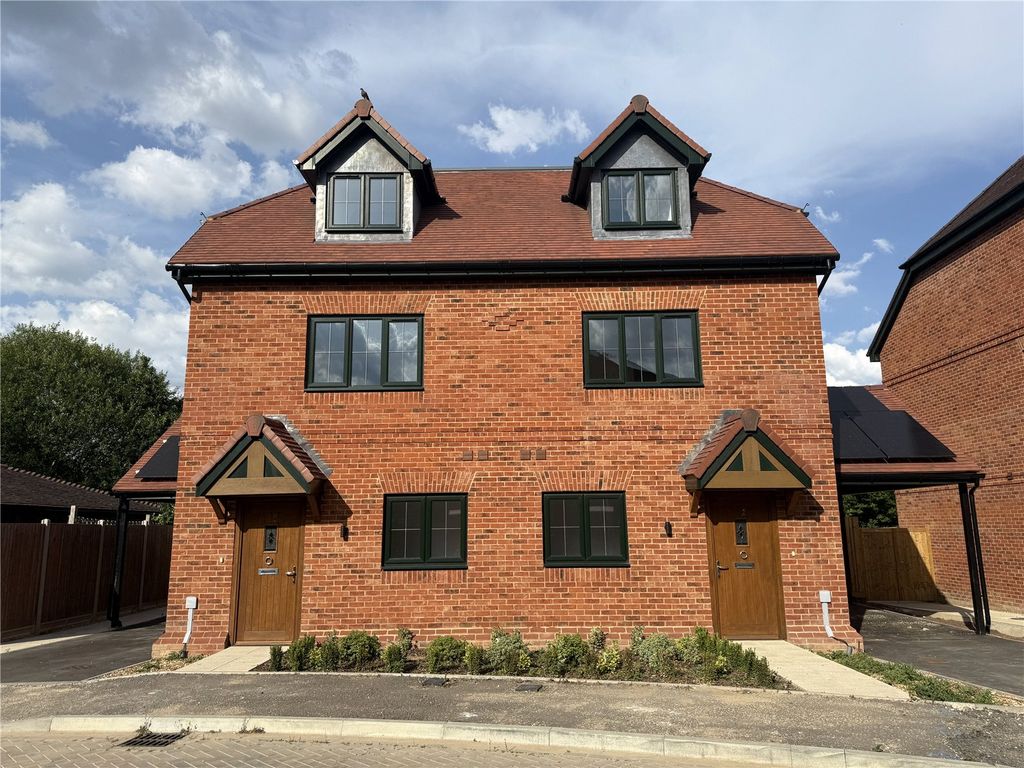 Property photo 1 of 7 External