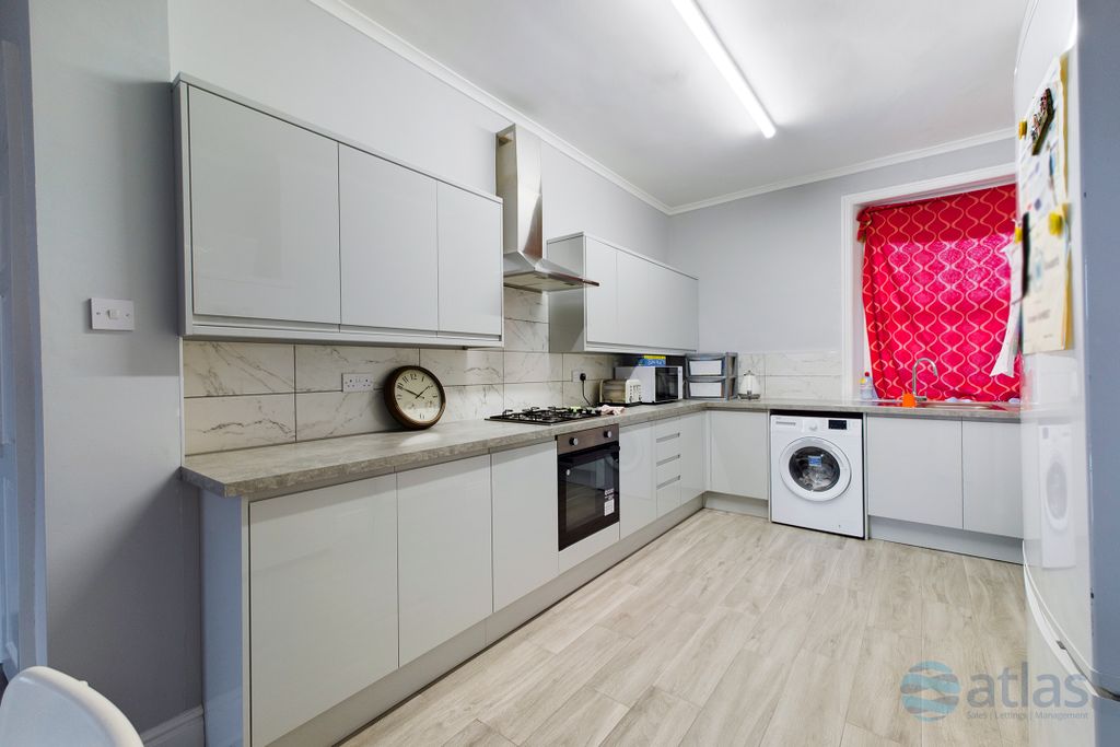 Property photo 1 of 13 Kitchen