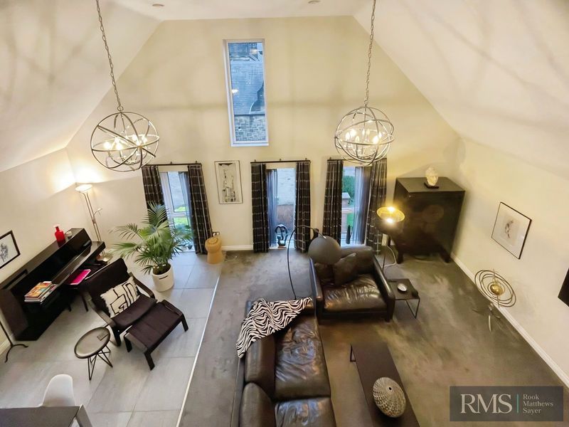 Property photo 3 of 13 Photo 7