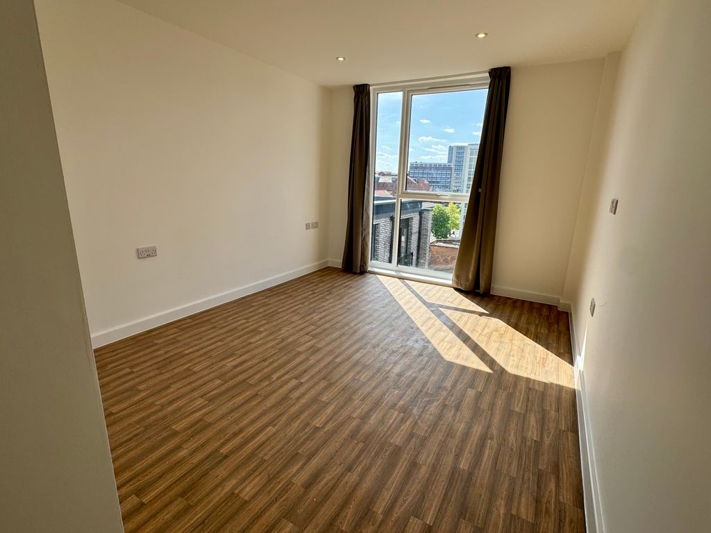 Property photo 2 of 6