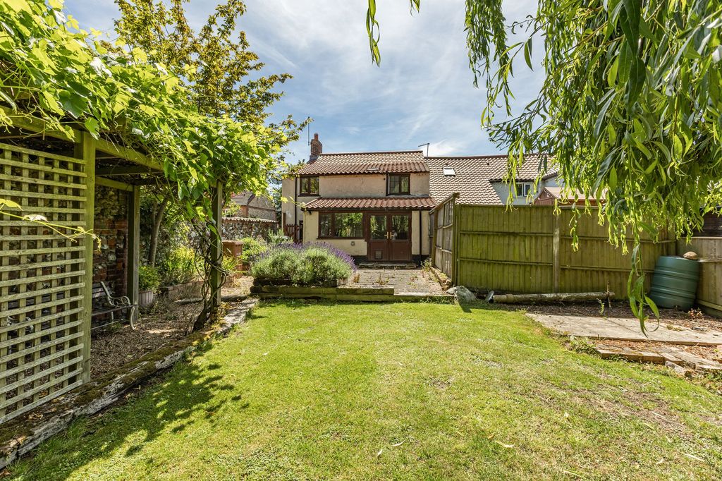 Property photo 1 of 20