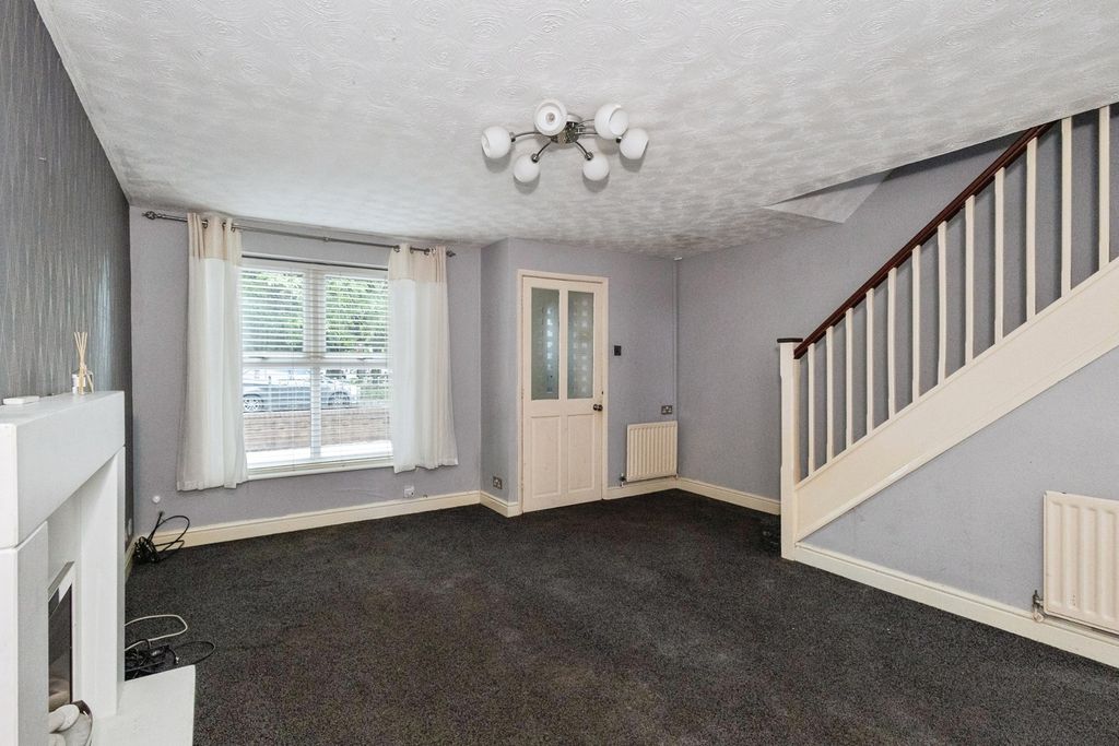 Property photo 2 of 19 Pbox-Img.Jpg