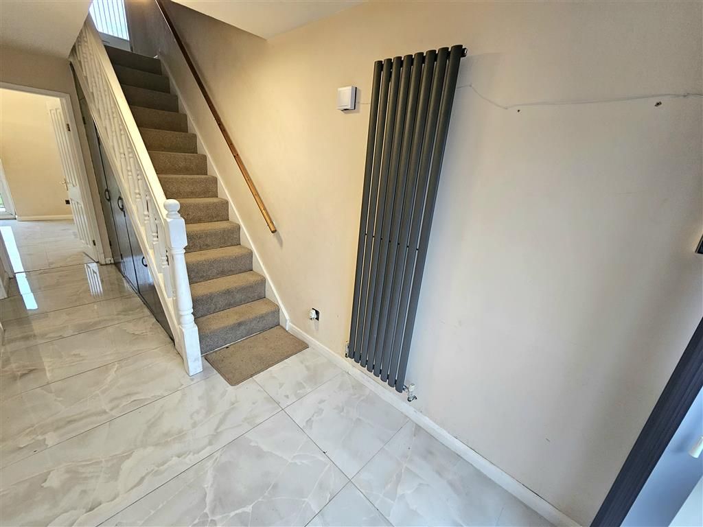 Property photo 3 of 9 Image