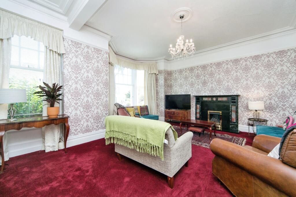 Property photo 2 of 17