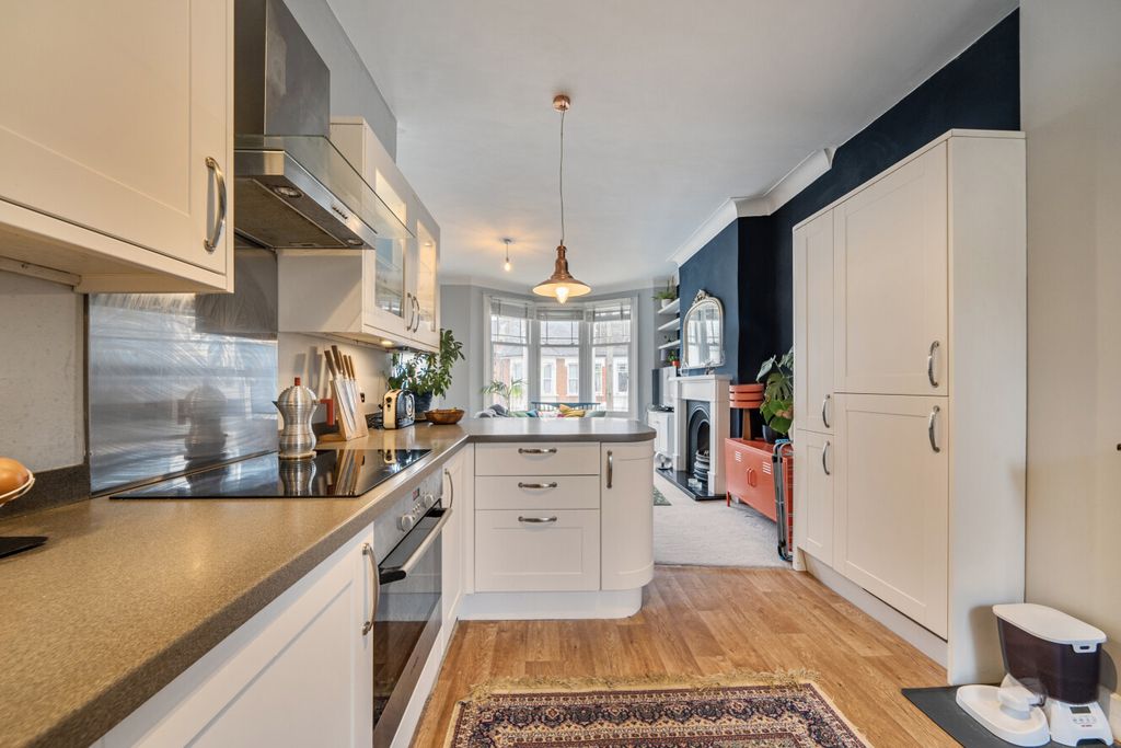 Property photo 2 of 13 1419662-6-699c398...